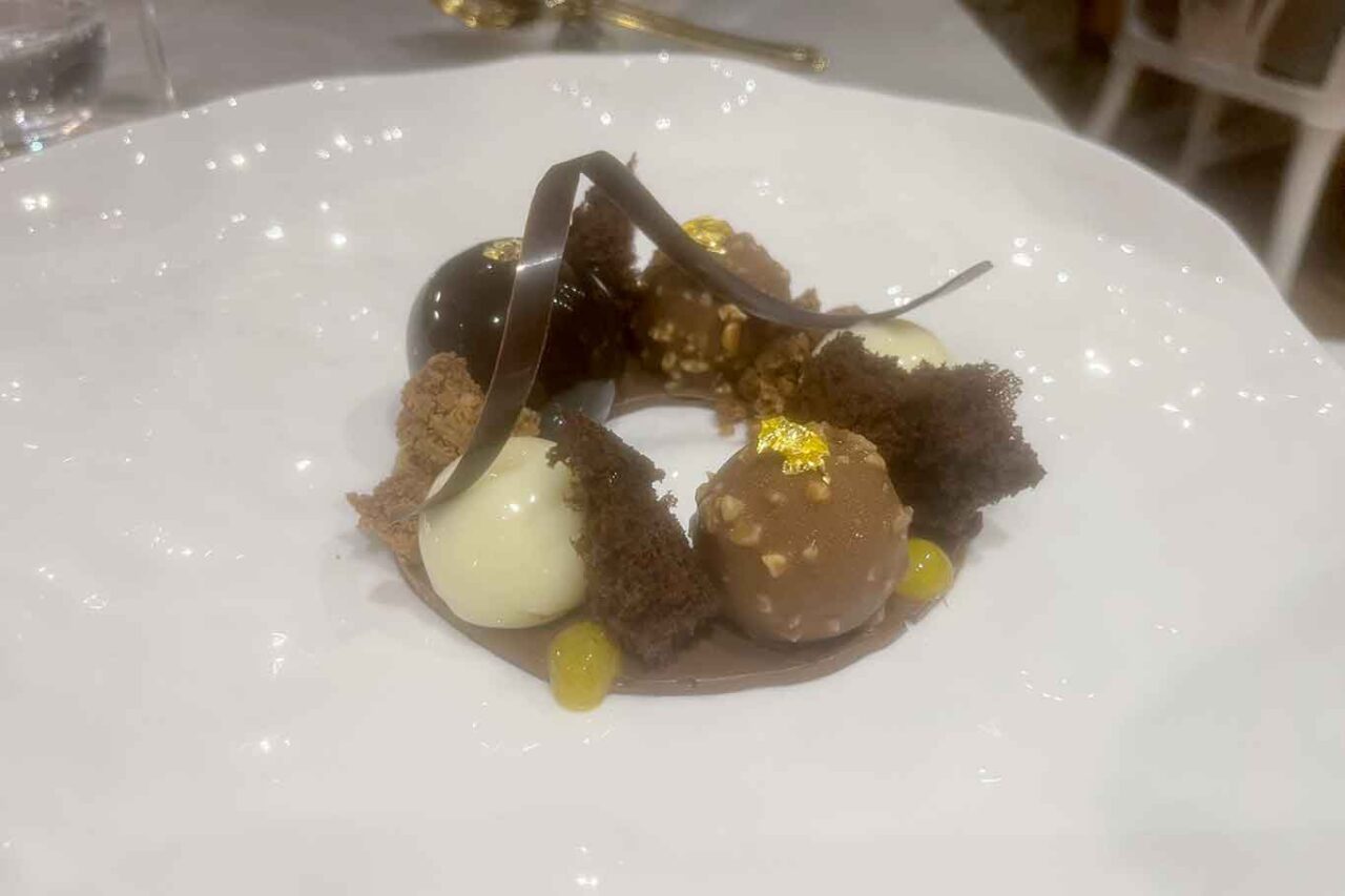 il dolce al cioccolato del ristorante La Serra hotel Le Agavi a Positano