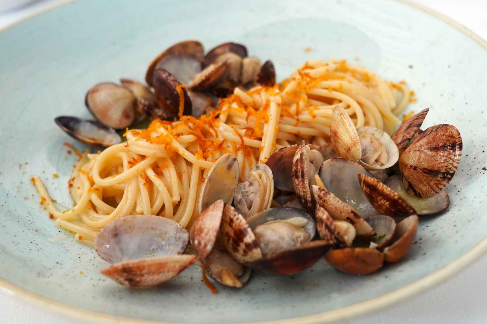 spaghetti vongole e bottarga