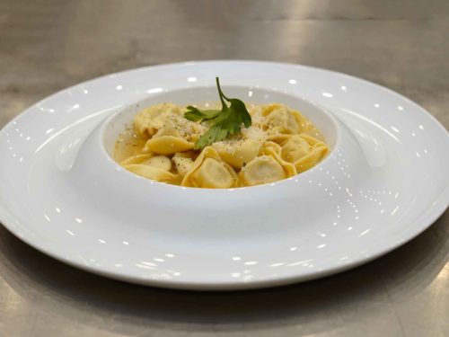 tortellini in brodo