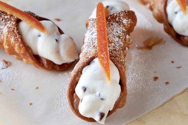 Cannoli Siciliani, la ricetta tradizionale per farli in casa