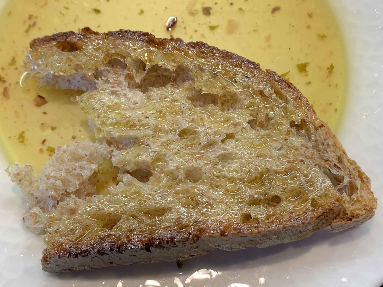 Moreno Cedroni pane e olio di polpo