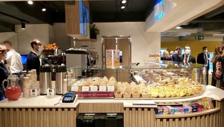 Roma: Esselunga al posto di Feltrinelli Red. Addio al bistrot libreria
