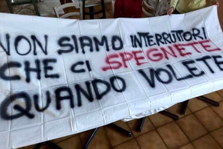 Liguria arancione: il corteo di protesta per i ristoranti chiusi blocca Genova
