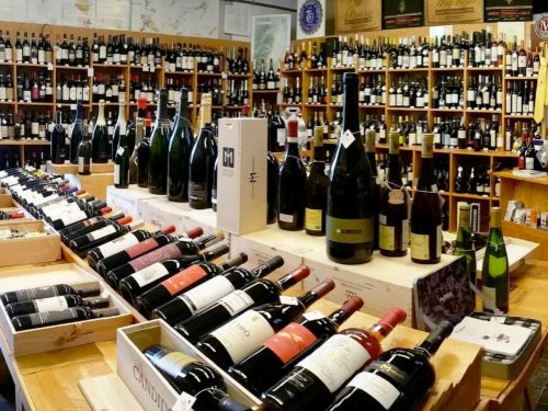 enoteca e divieto di asporto alcol dopo le 18