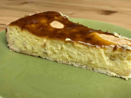 pastiera napoletana con la crema pasticcera