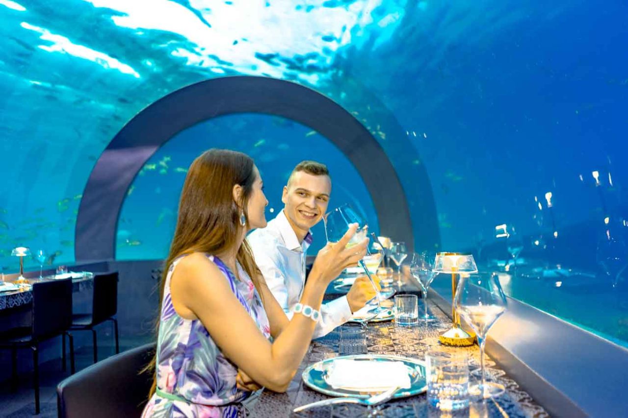 ristorante h2o maldive sala tavoli lago air madeterraneo