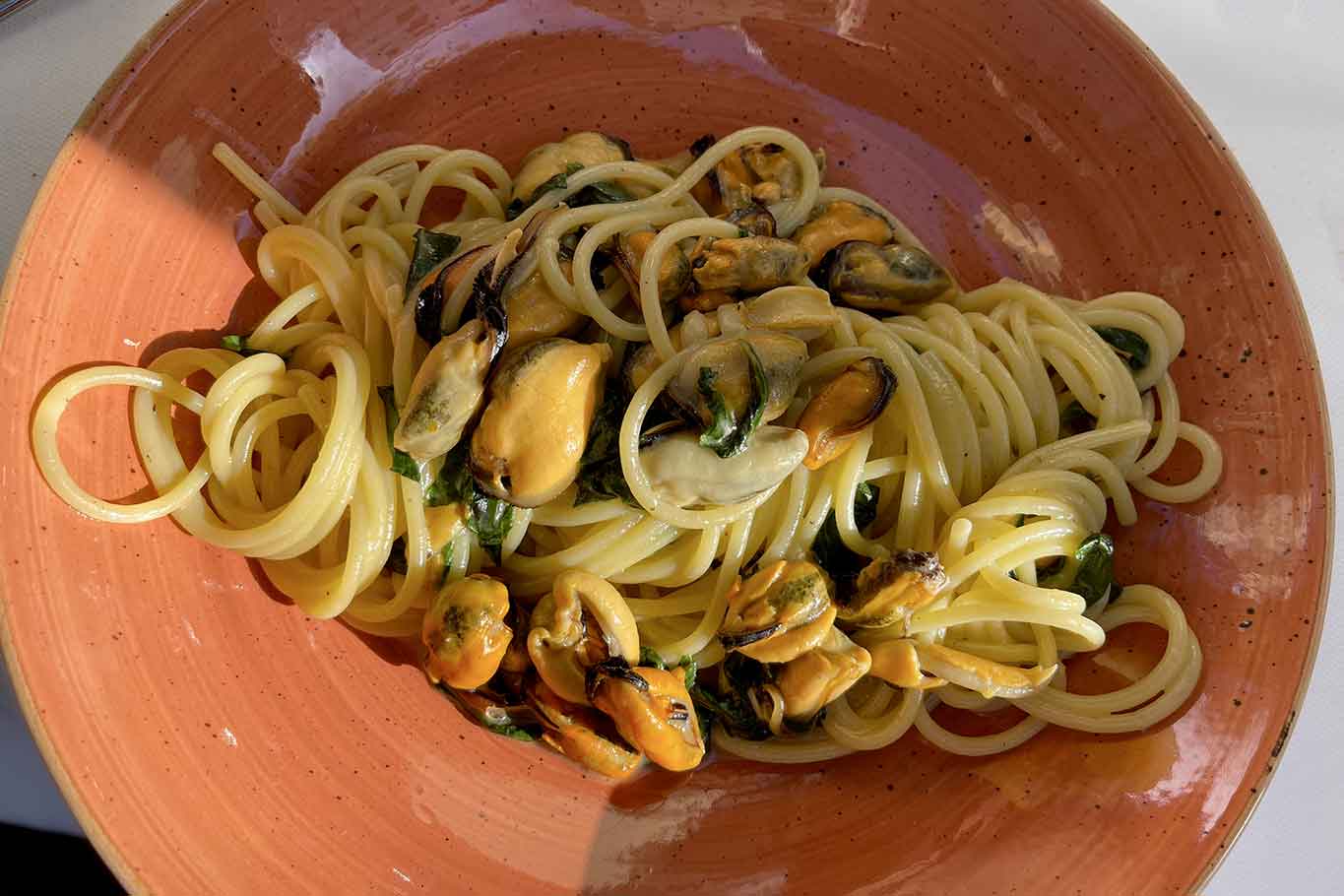 Osteria di Pescheria Salerno spaghetti cacio cozze basilico
