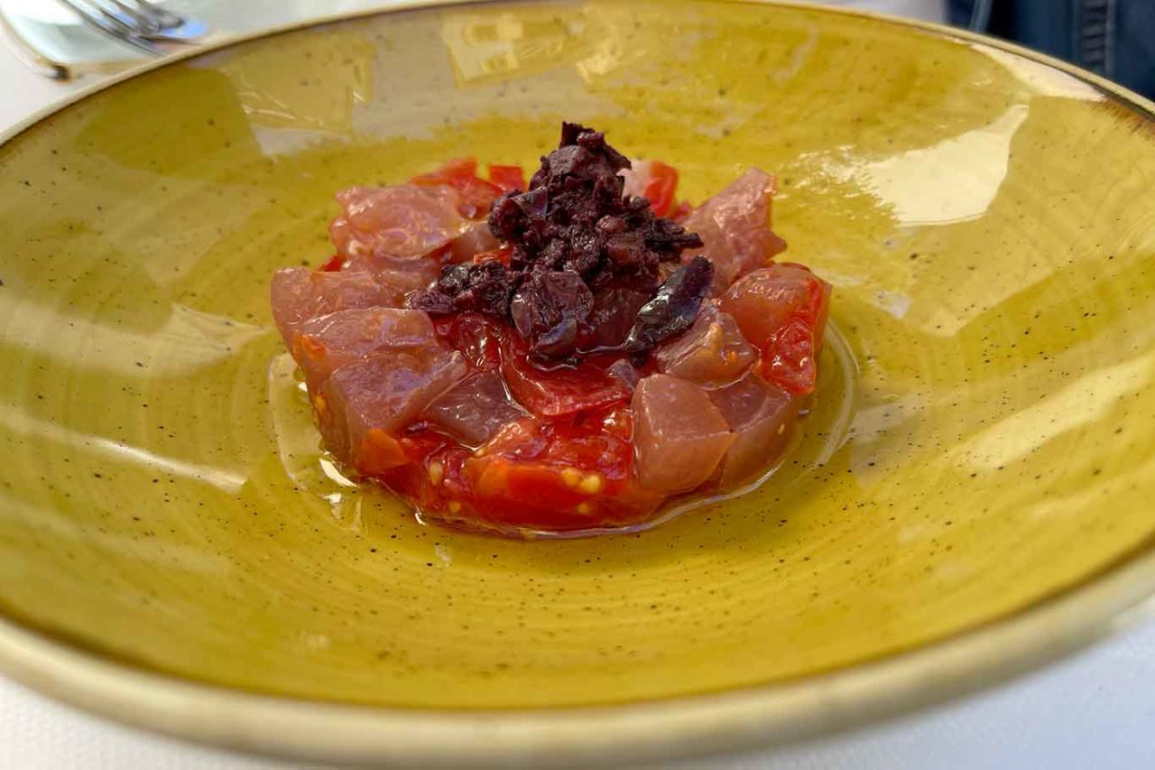 Osteria di Pescheria Salerno tartare di tonno