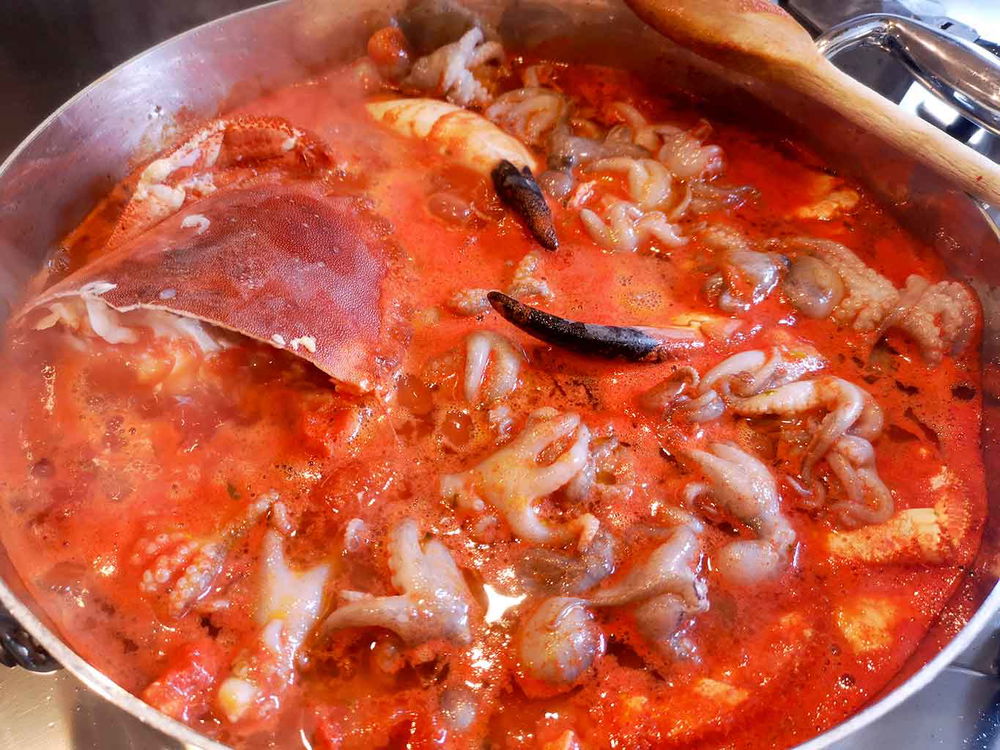 Brodetto di pesce all&amp;#39;anconetana, la ricetta originale senza spine