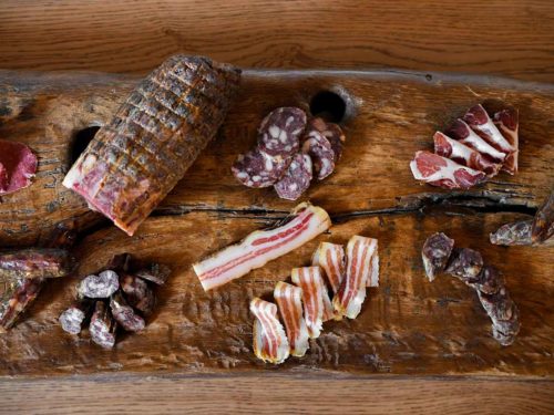 tagliere salumi Tenuta Borgo Santa Cecilia Gubbio Umbria