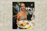 Chiara Ferragni al ristorante in reggiseno