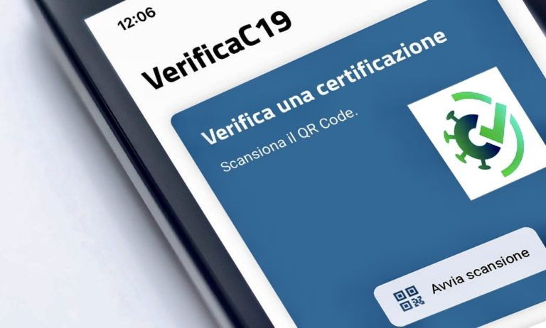 Green pass: bug dell’app VerificaC19. Controllo inutile nei ristoranti e bar