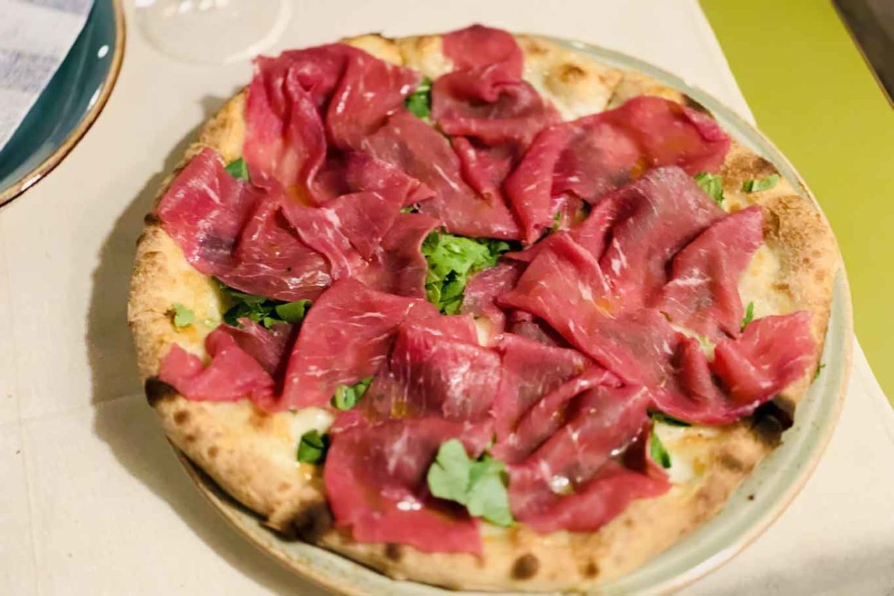 pizzeria Fràgranze Orsogna Abruzzo pizza con manzo marinato