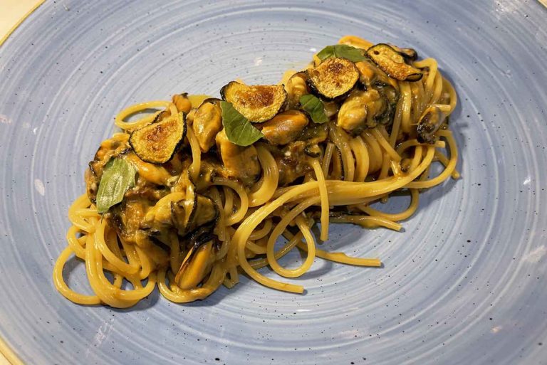 Nerano di Cozze: stupenda trilogia di pasta al Veliero ad Acciaroli
