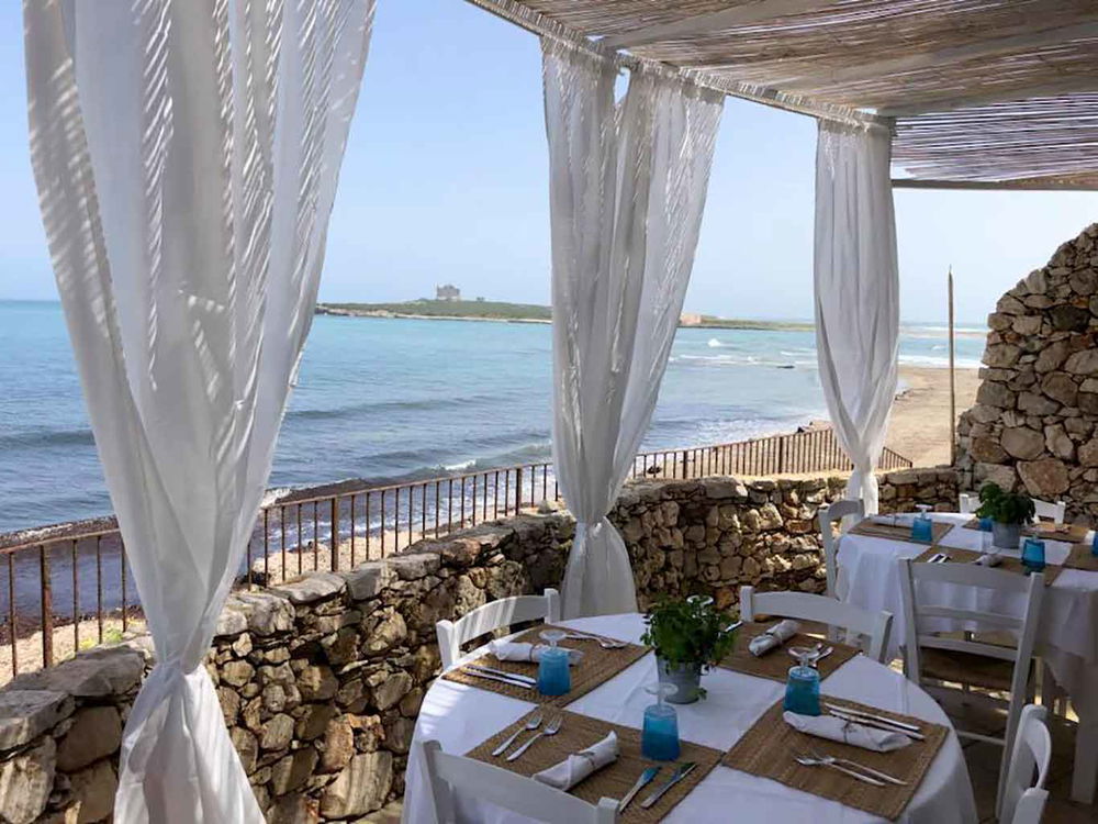 12 paradisiaci ristoranti di pesce sul mare di Sicilia 12 paradisiaci ristoranti di pesce sul mare di Sicilia