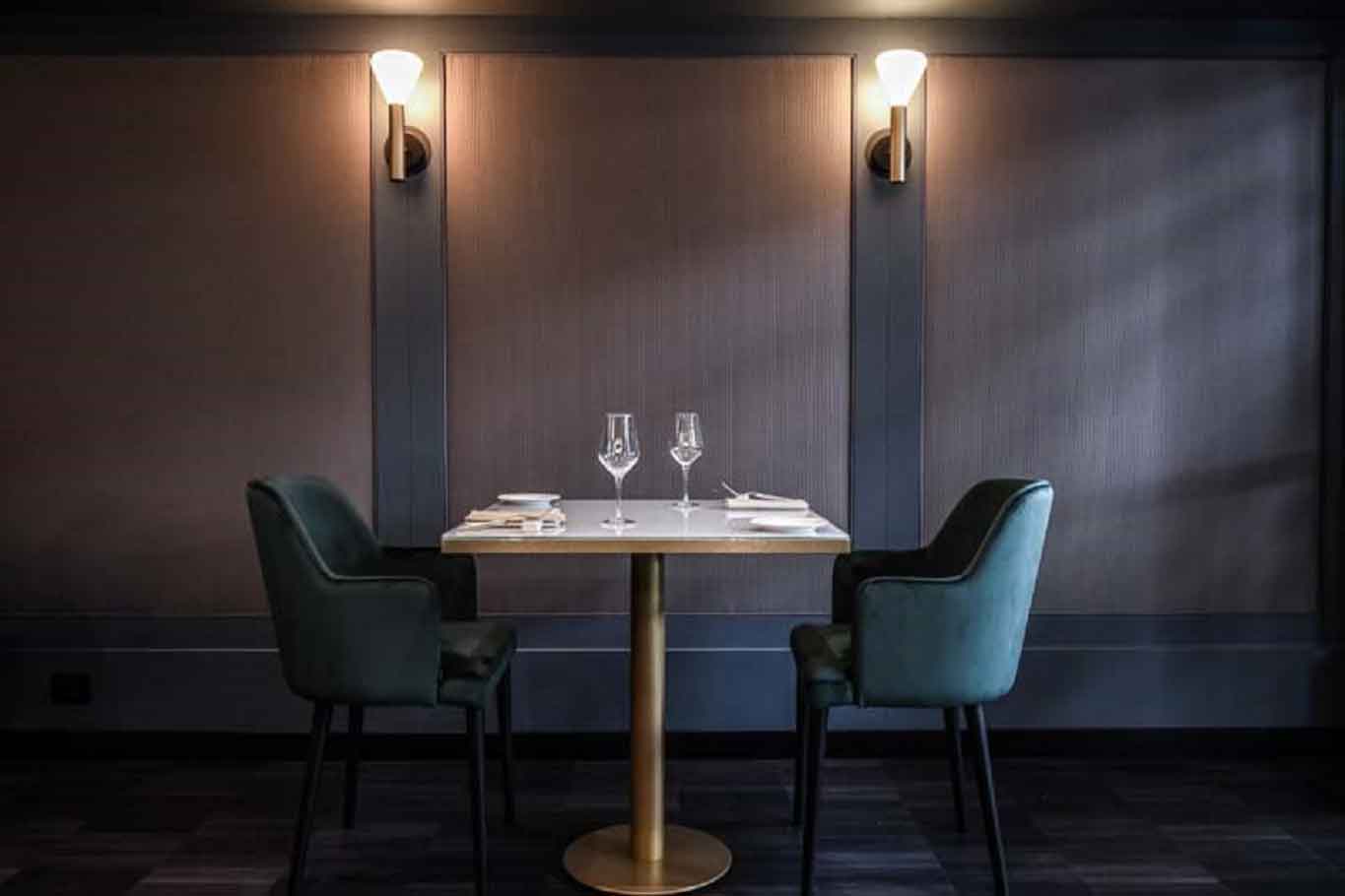 il vizio milano interno tavolo