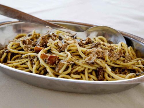 maccheroni alla chitarra con tartufo