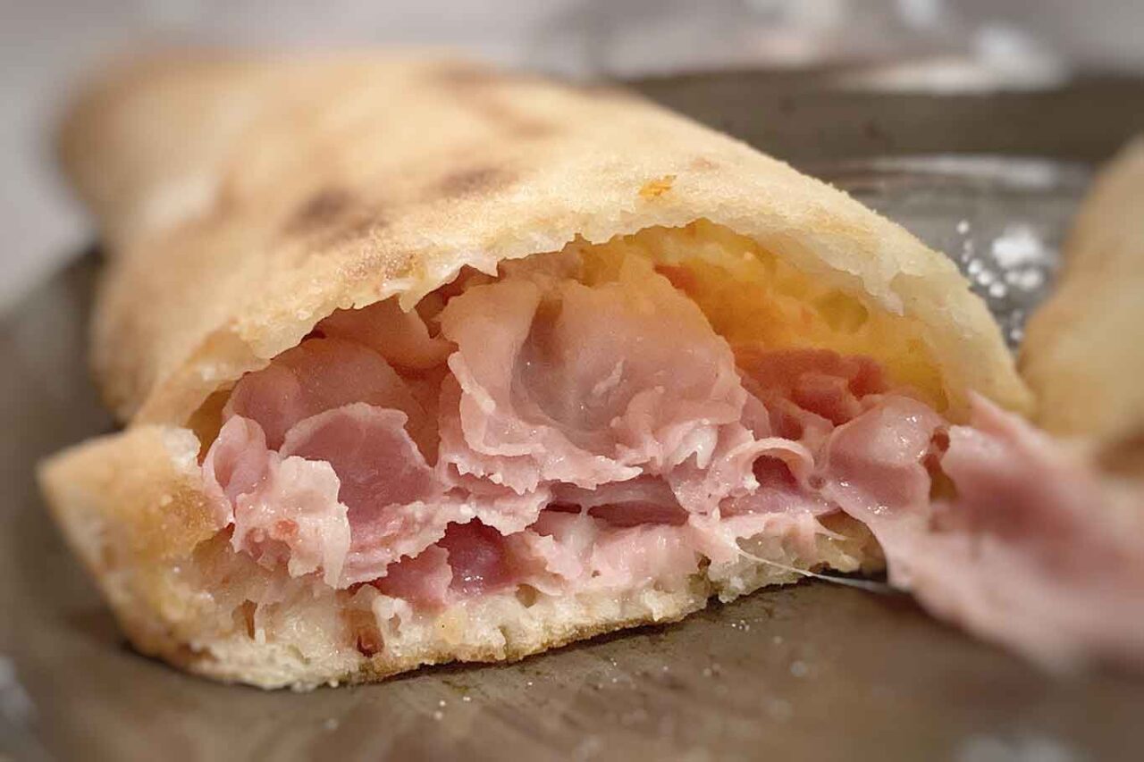 pizza Catanese e vini vulcanici