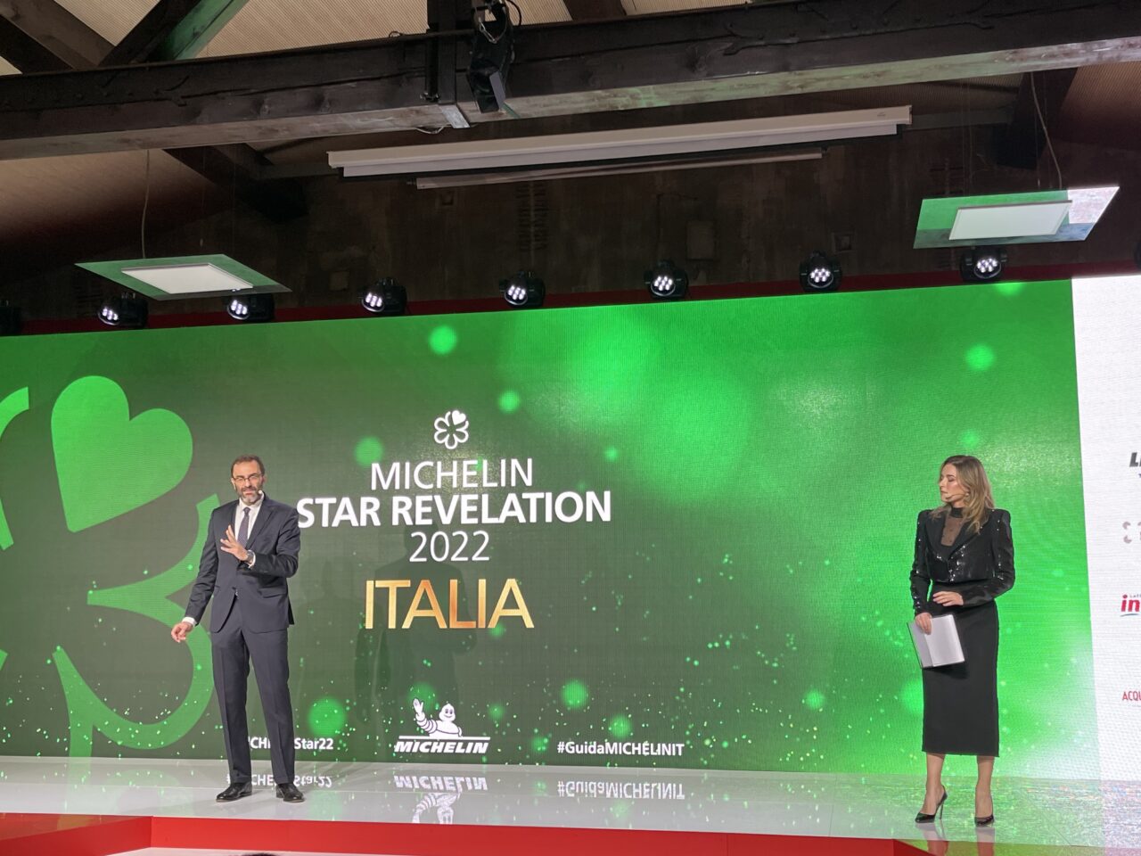 La guida Michelin 2022 premia i ristoranti con le stelle verdi