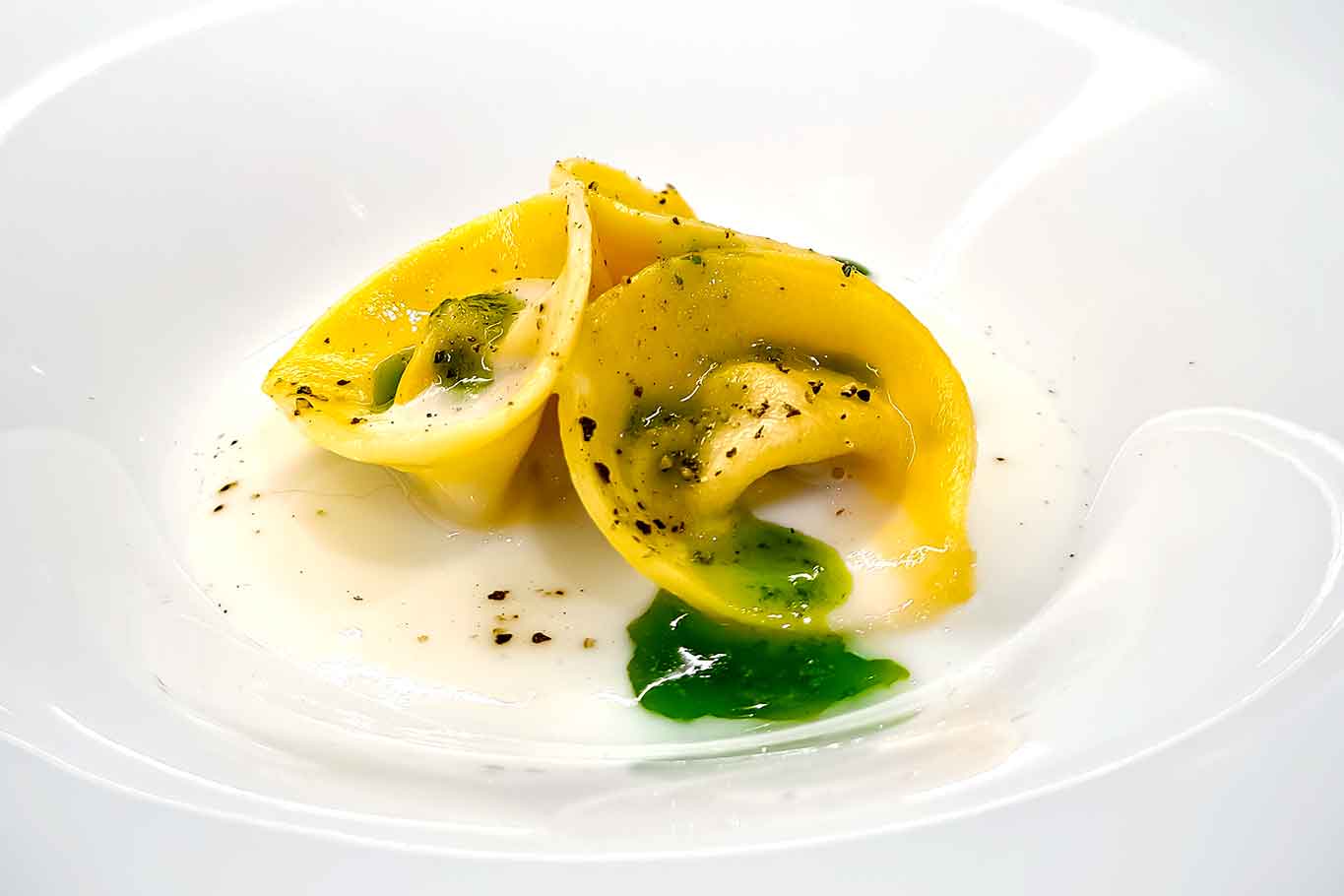cappellacci ripieni di ragù napoletano