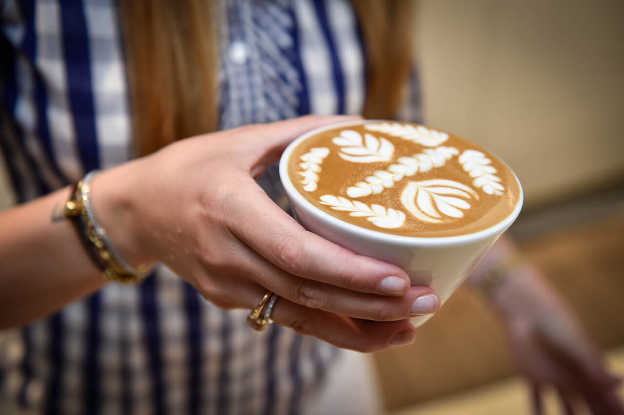 specialty coffee cappuccino latte art
