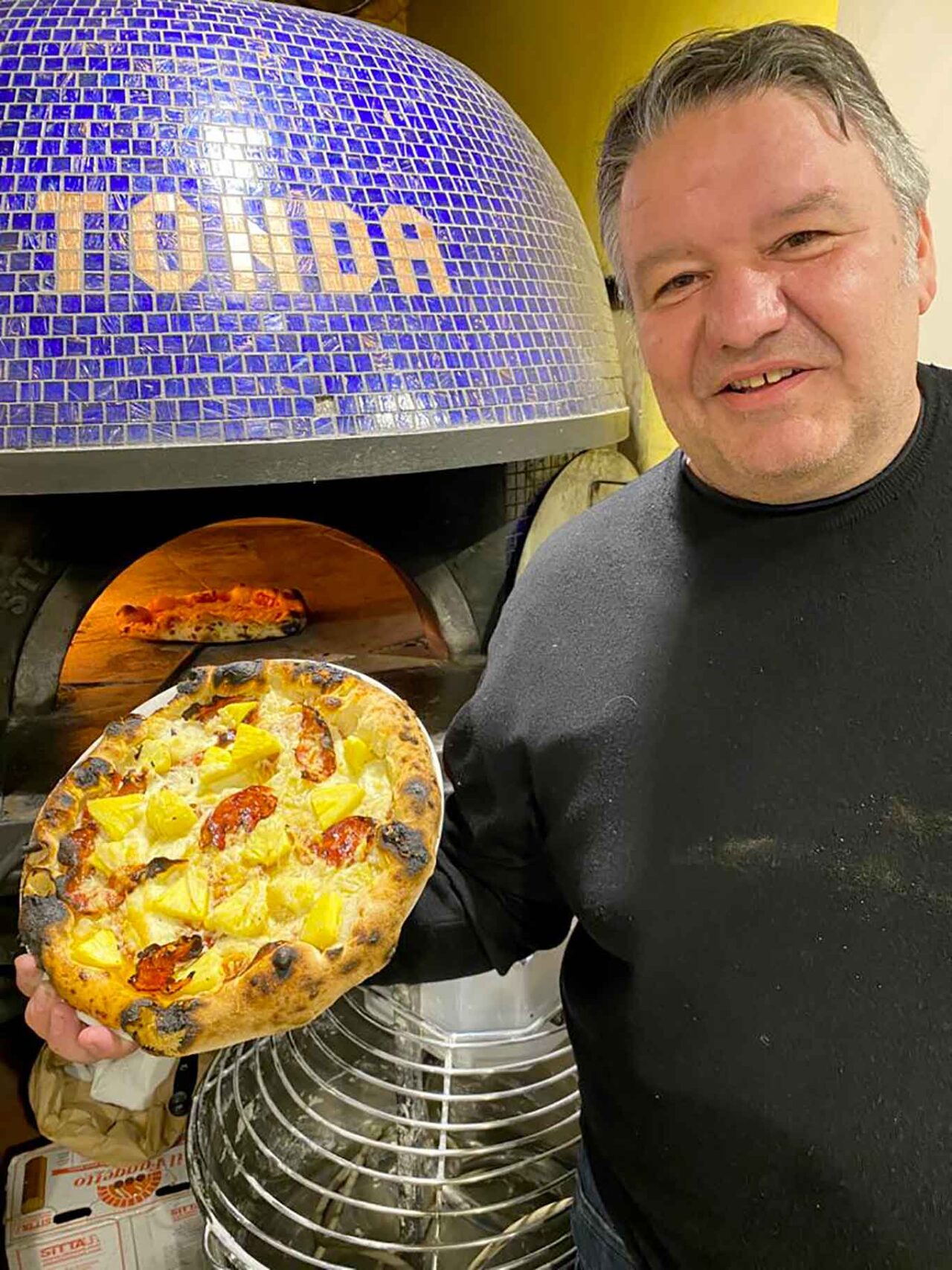 Stefano Callegari pizza con ananas