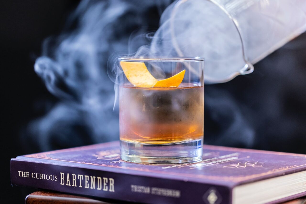 Whiskey sour tra i cocktail più bevuti al mondo è al numero 10