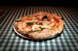 pizzeria Pizza Napoletana Calata Capodichino Napoli alta o fina di pasta