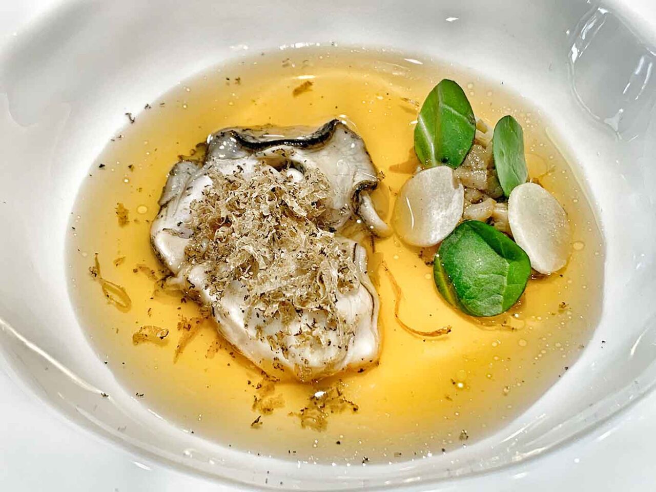 ostrica con brodo di gallina ristorante Al Metro San Salvo Abruzzo 