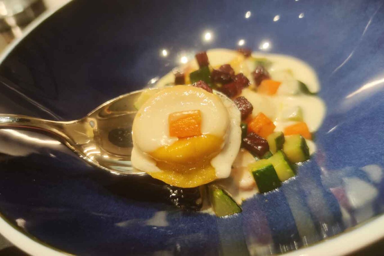 raviolo al tuorlo crudo orto e parmigiano