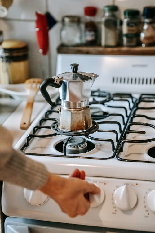 Il caffè non sale nella moka, cause e rimedi - Perfect Moka