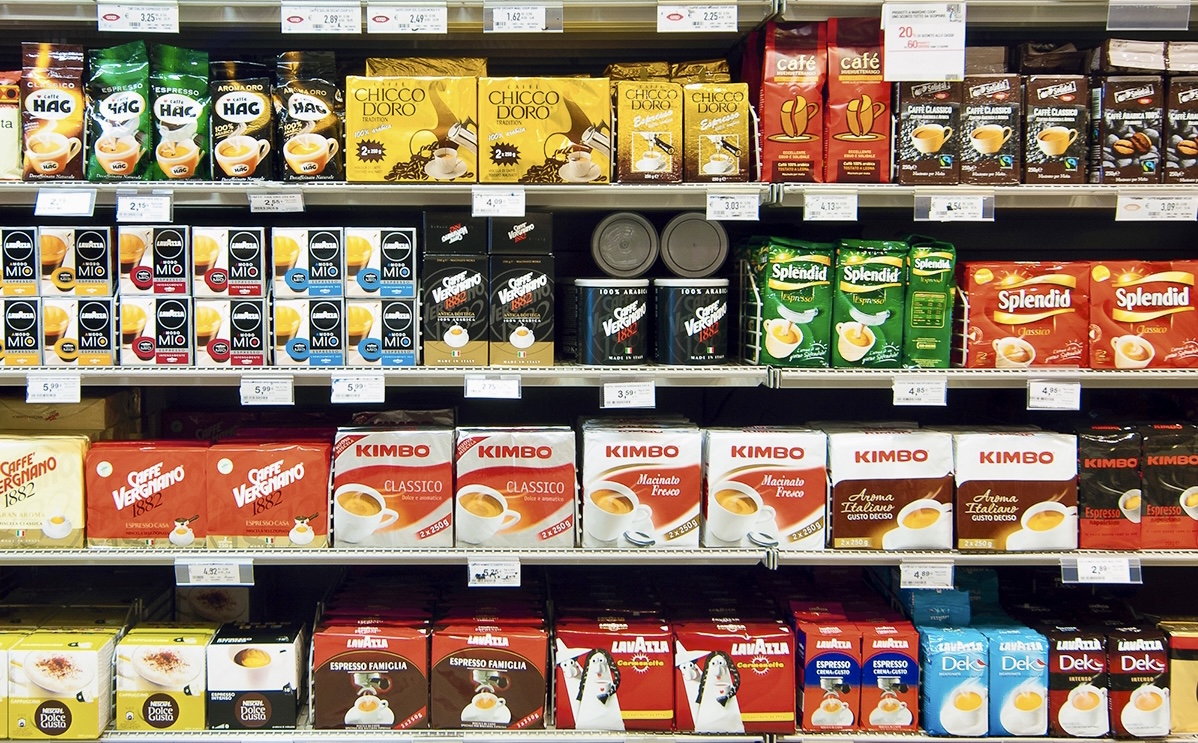 Caffè scaffale supermercato