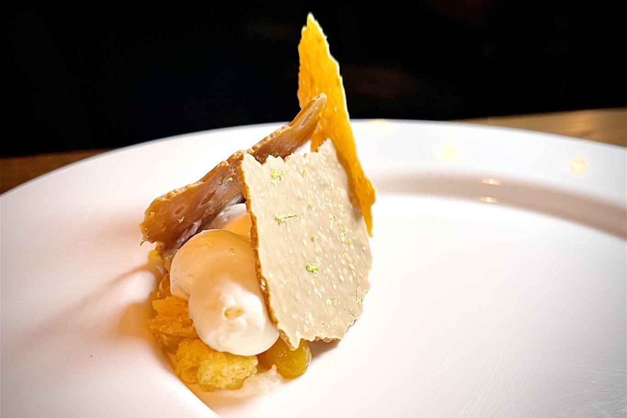 The Black Monday Salerno dolce con ricotta di bufala