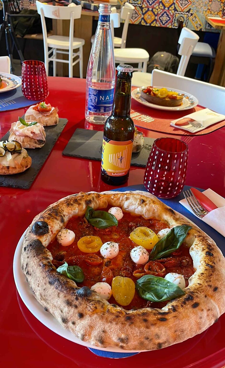 Uagliò a Vimercate menu e prezzi della nuova pizzeria de i Borboni