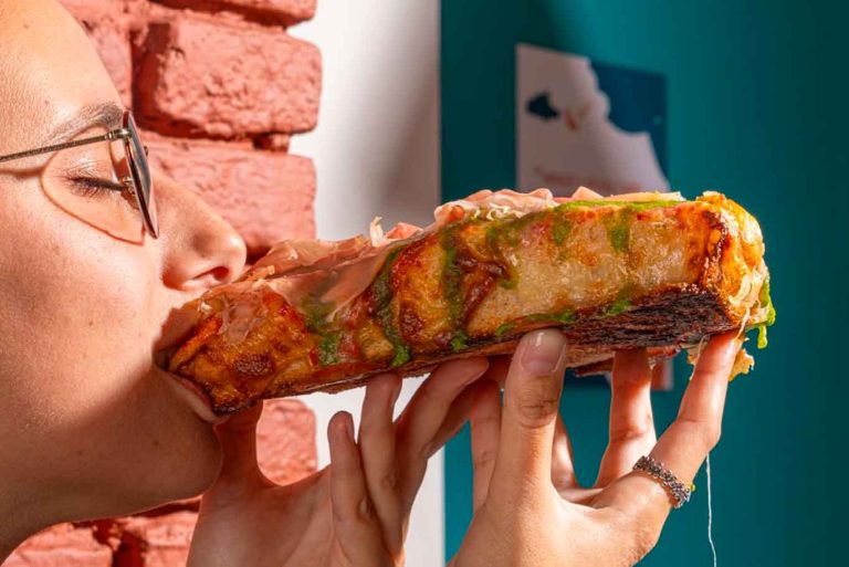 Le pizzerie al trancio migliori a Milano: la pizza alla milanese esiste!