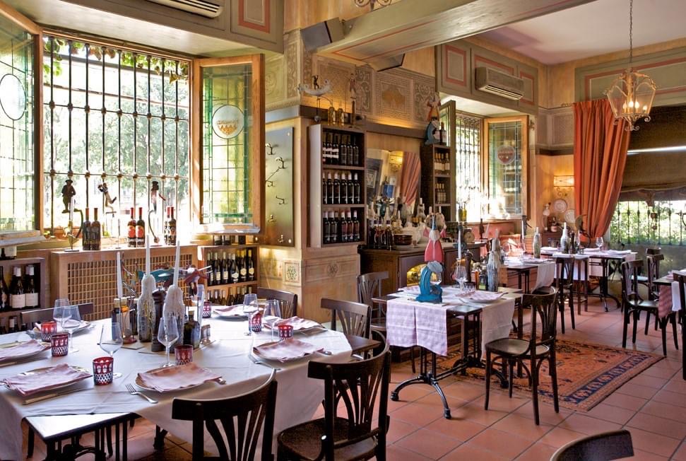 Il Montalcino, uno dei ristoranti più affidabili sui Navigli a Milano