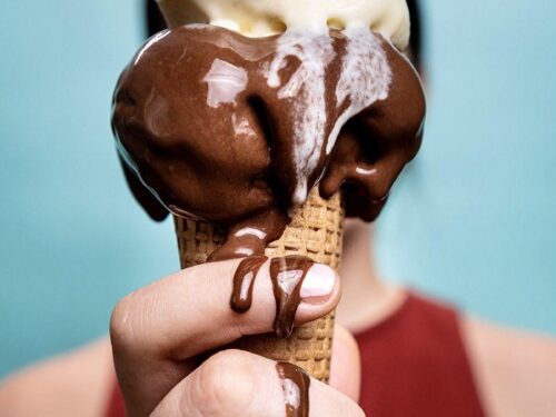 Gelato cono gocciolante