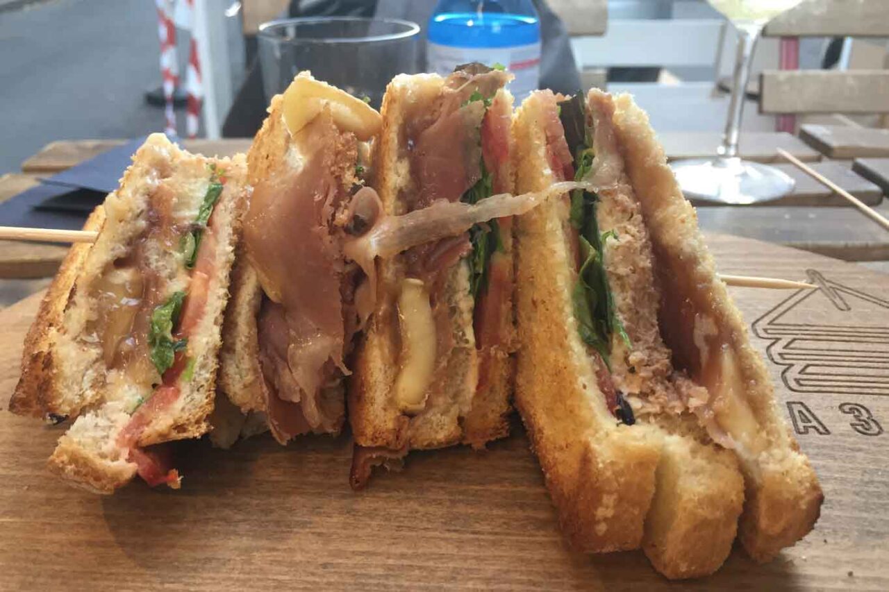 3 strati club sandwich