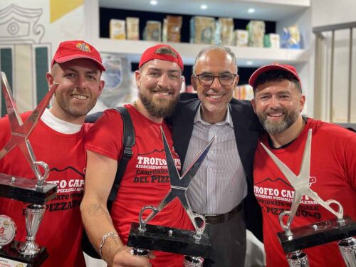 Il podio del Trofeo Mondiale Caputo Pizza Contemporanea