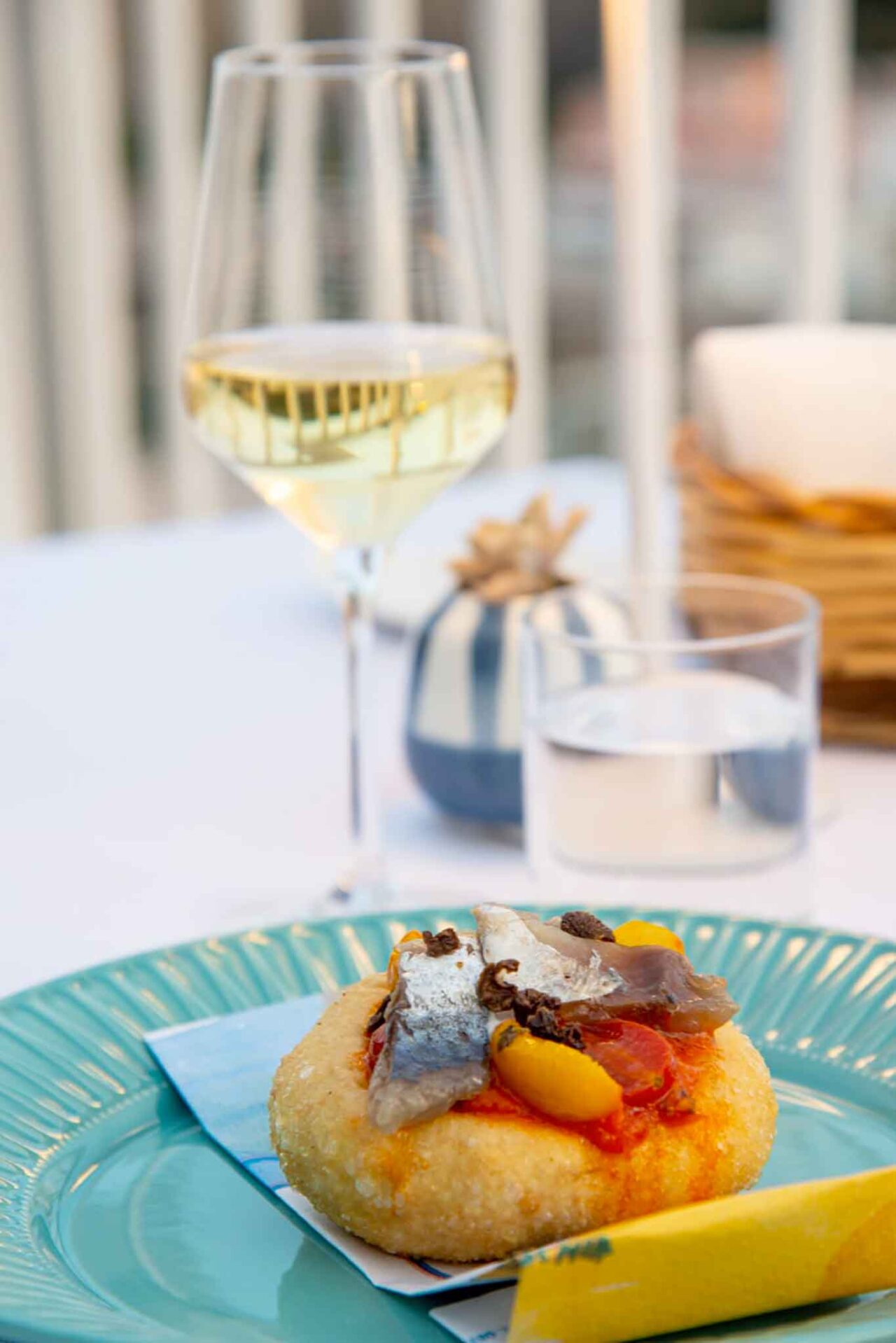 montanarina al ristorante Ischia Villa Sirena