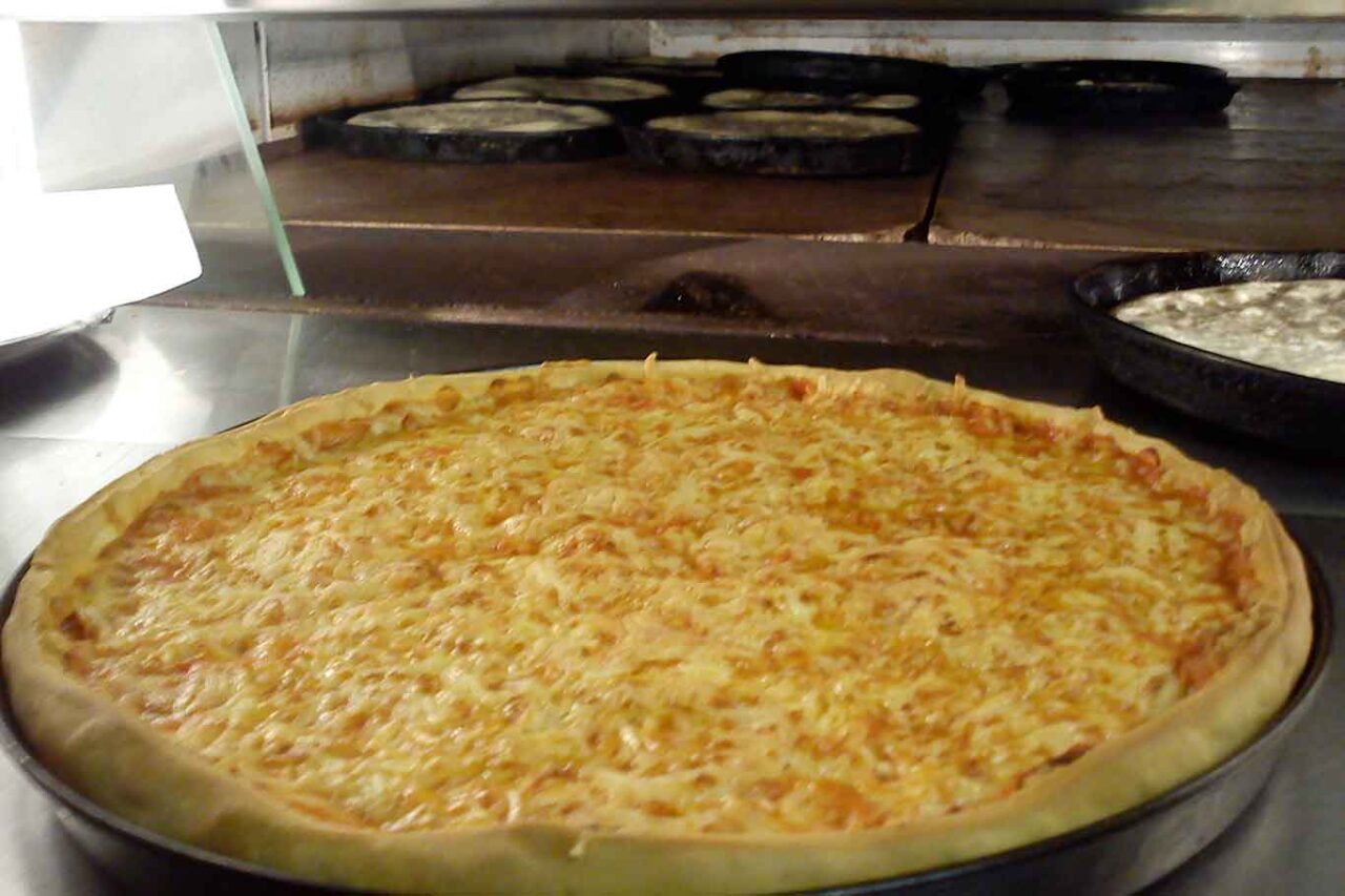 la pizza con il formaggio olandese di Orlando a Forte dei Marmi 