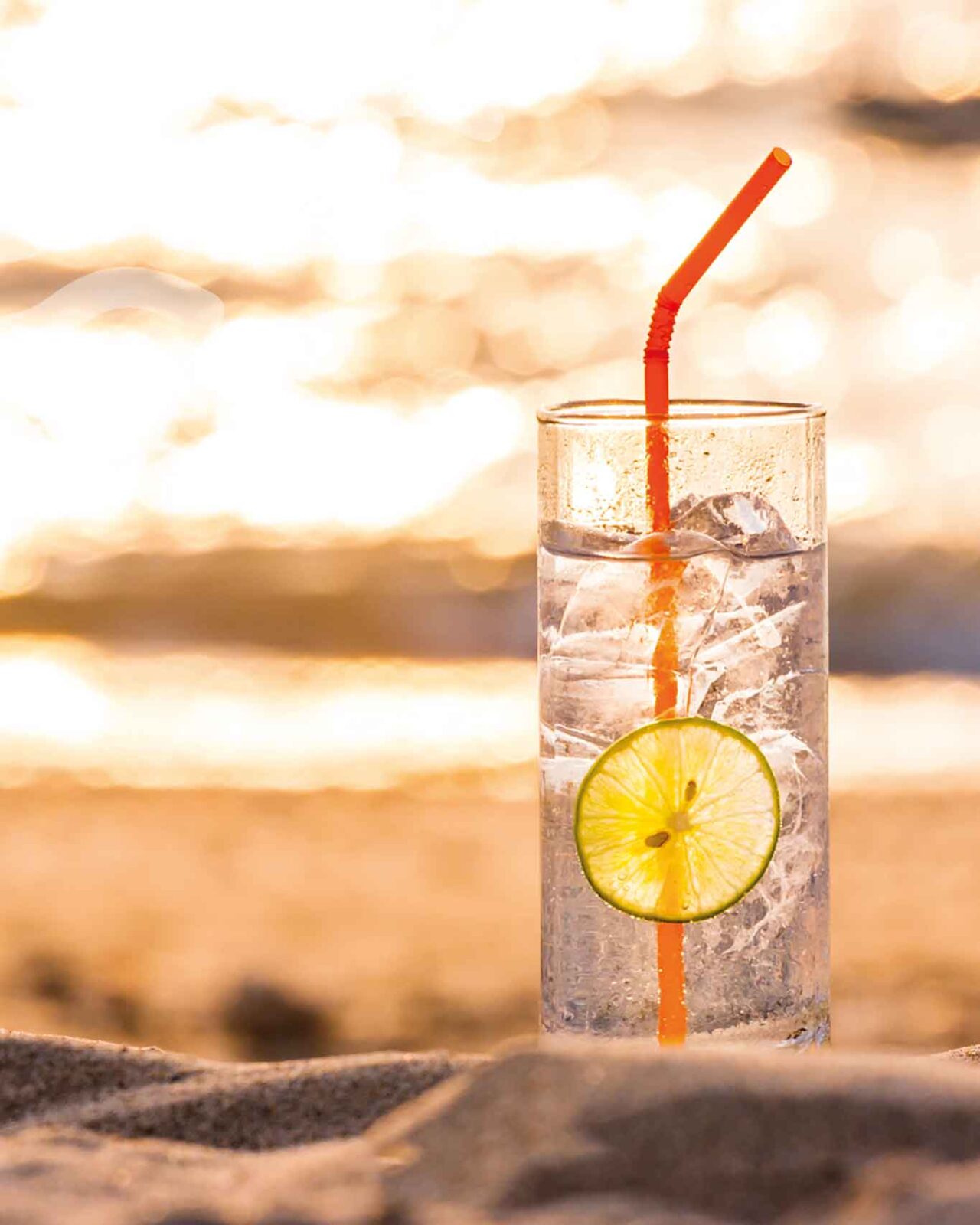 cocktail in spiaggia al mare