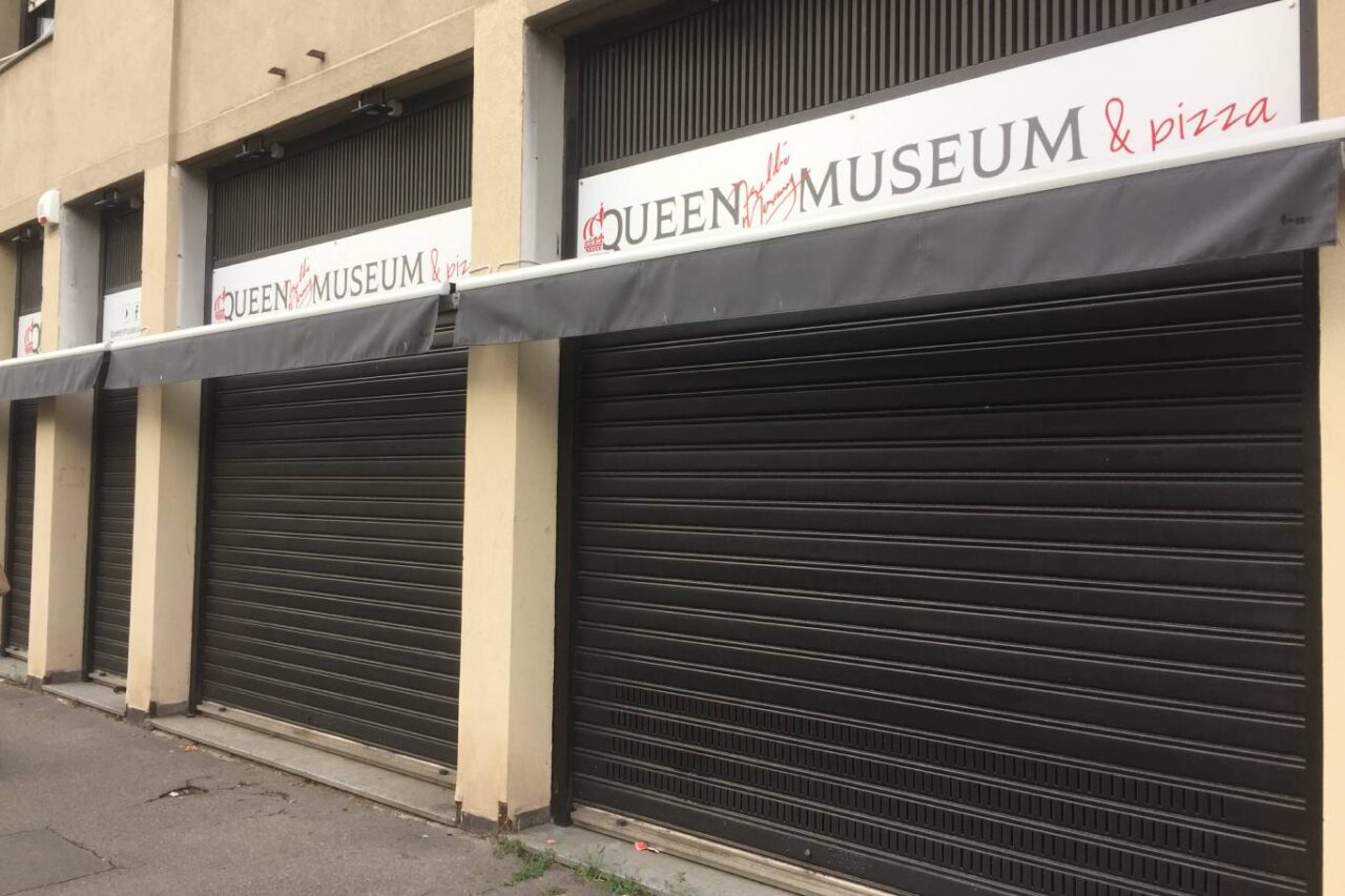queen museum pizza locale chiuso a Milano