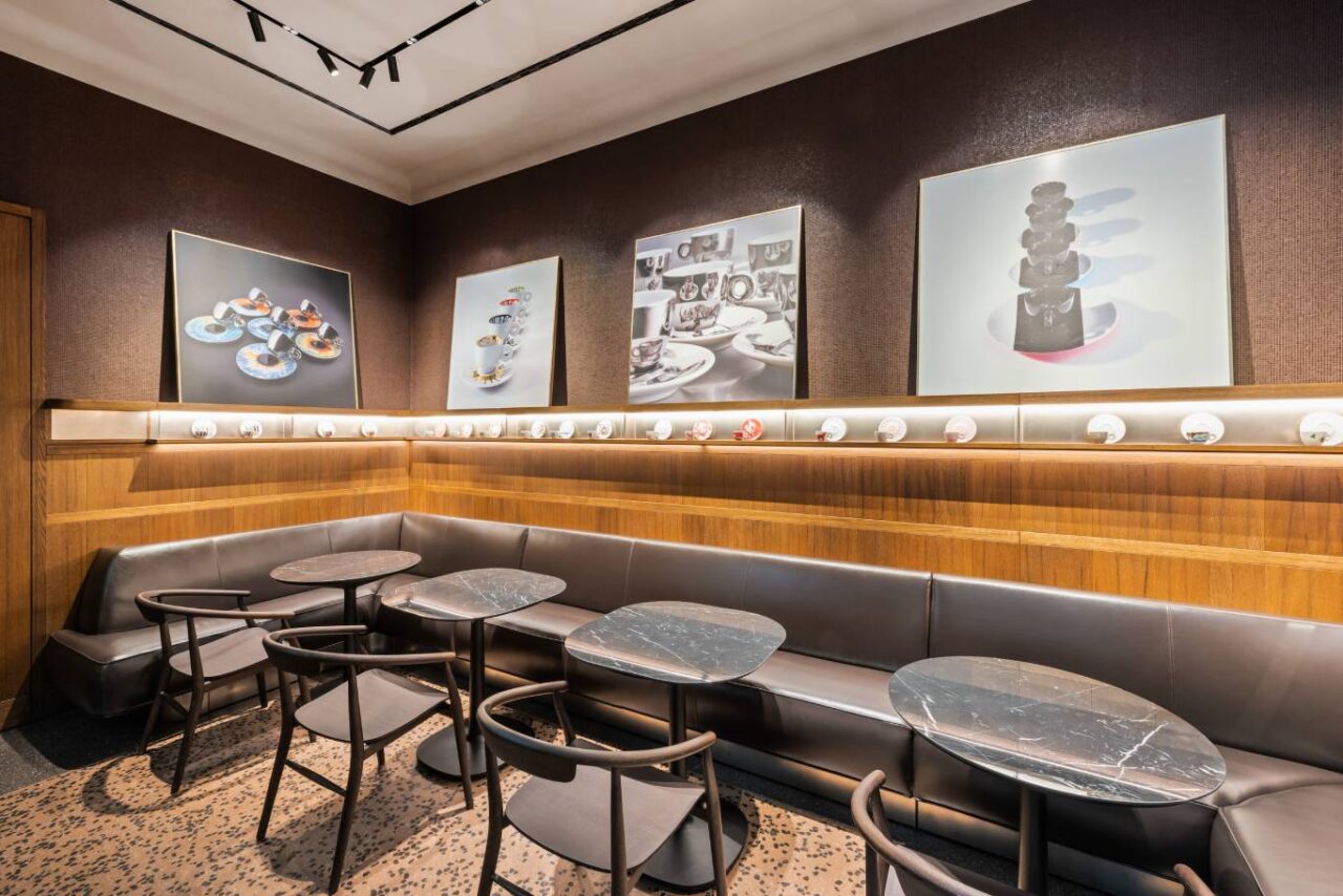 illycaffe illy Monte Napoleone sala apertura milano