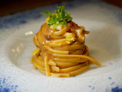 linguine e seppia al ristorante Palazzo Petrucci a Napoli