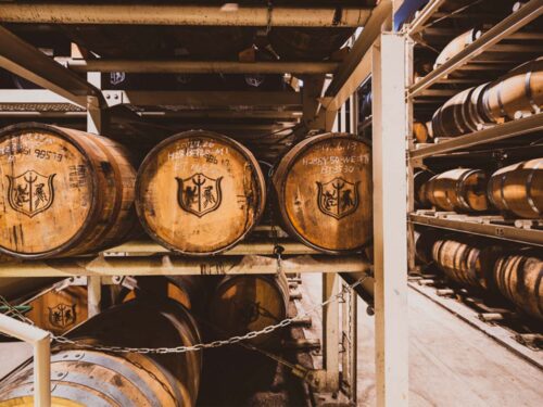 Botti distilleria Shinshu Whisky Giapponesi