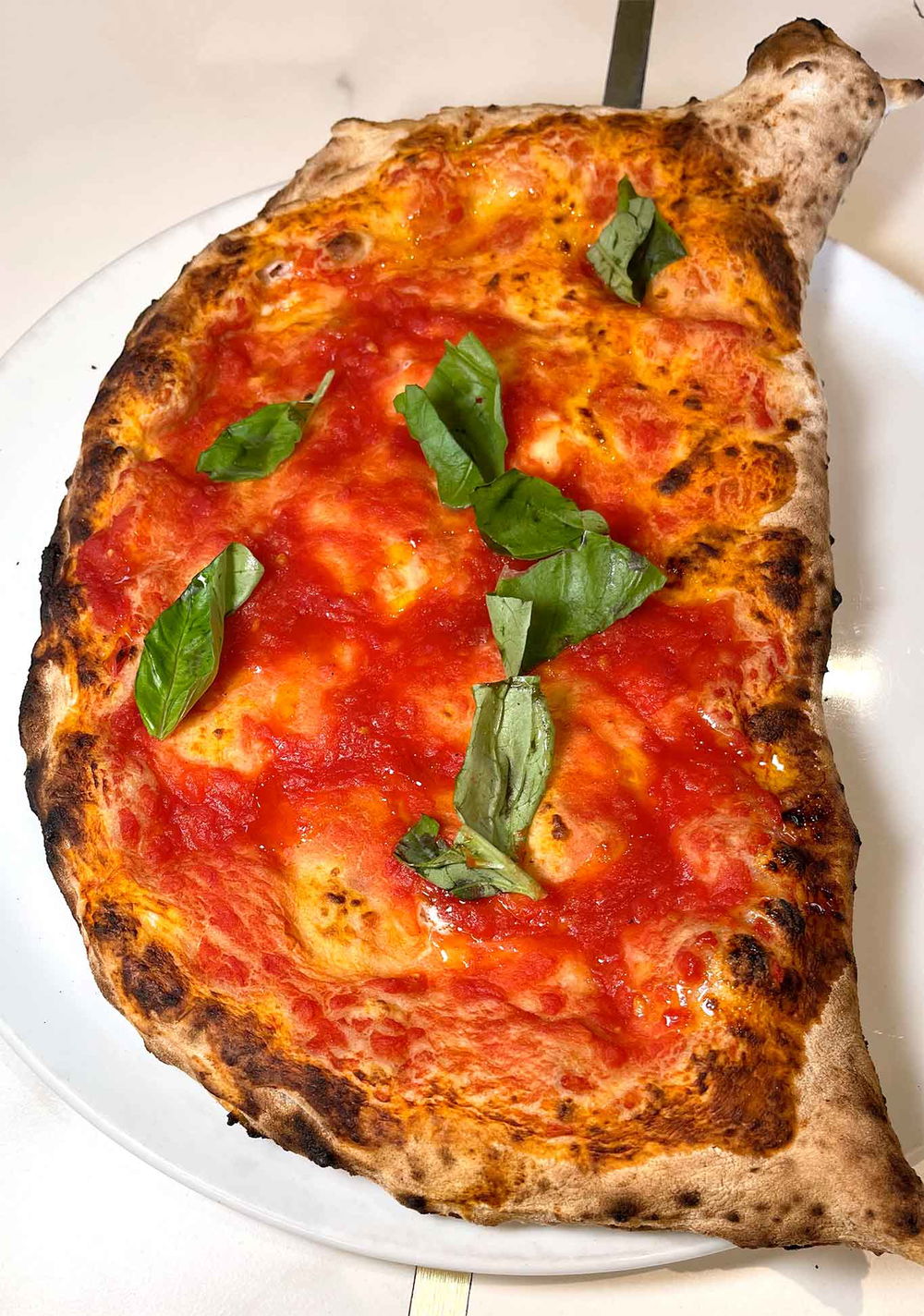 Pizzeria Bro, menu e prezzi delle pizze nel cuore verace di Napoli