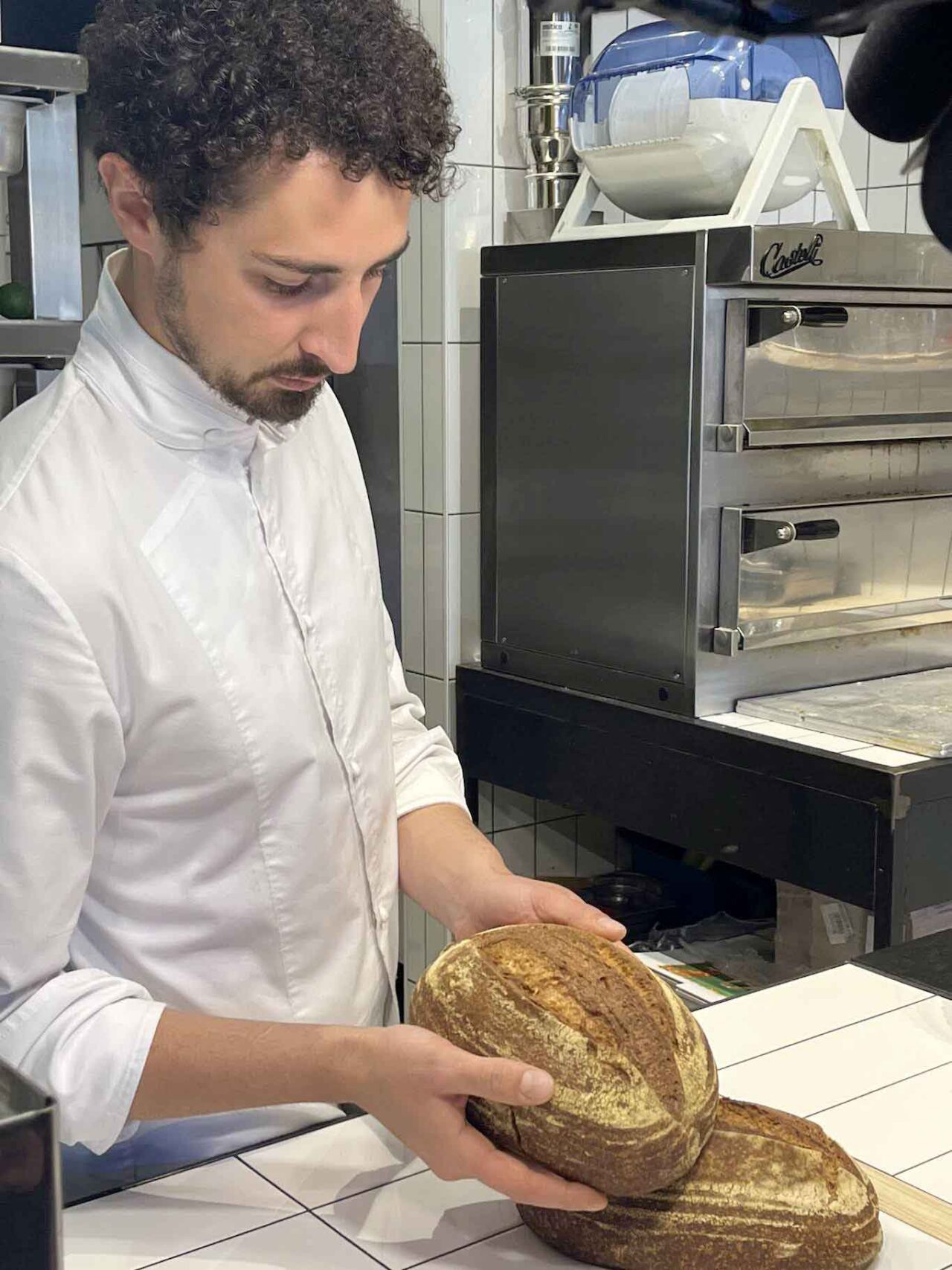 pane con farina di grillo di Enrico Murdocco al Tellia Lab di Torino