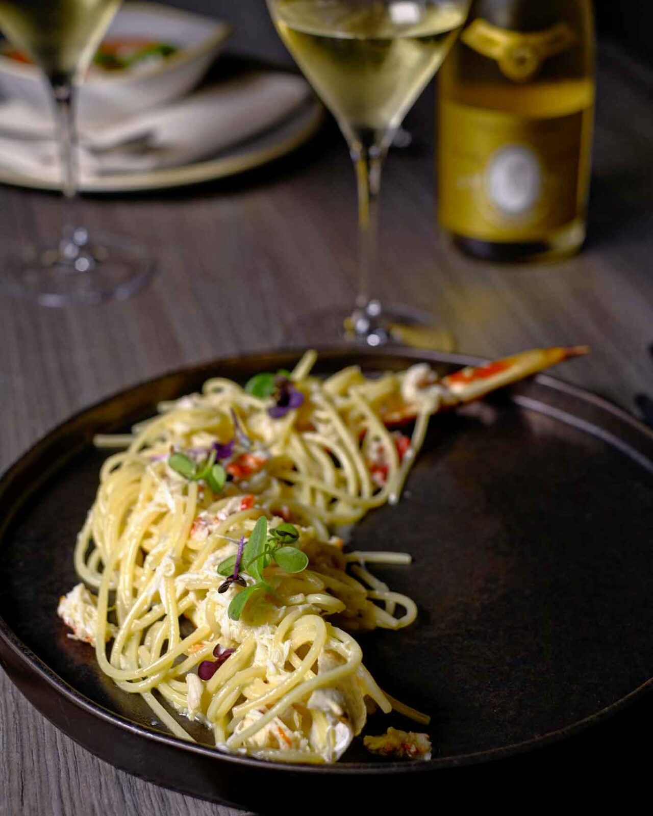 La Bullona ristorante di pesce a Milano spaghetti con king crab