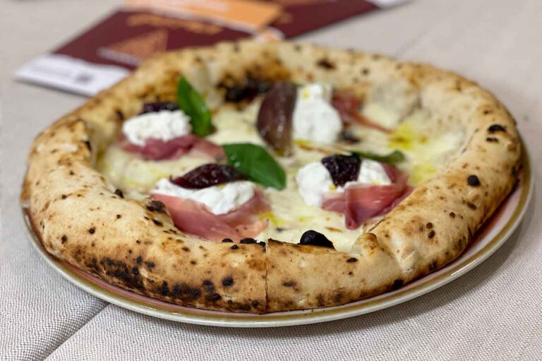 Spicchio Contemporaneo, buona pizza vicino all&#8217;aeroporto di Napoli